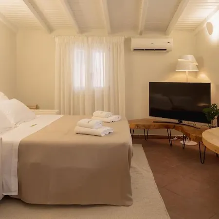 Piatta Medusa Venetian Flat In Corfu Old Town